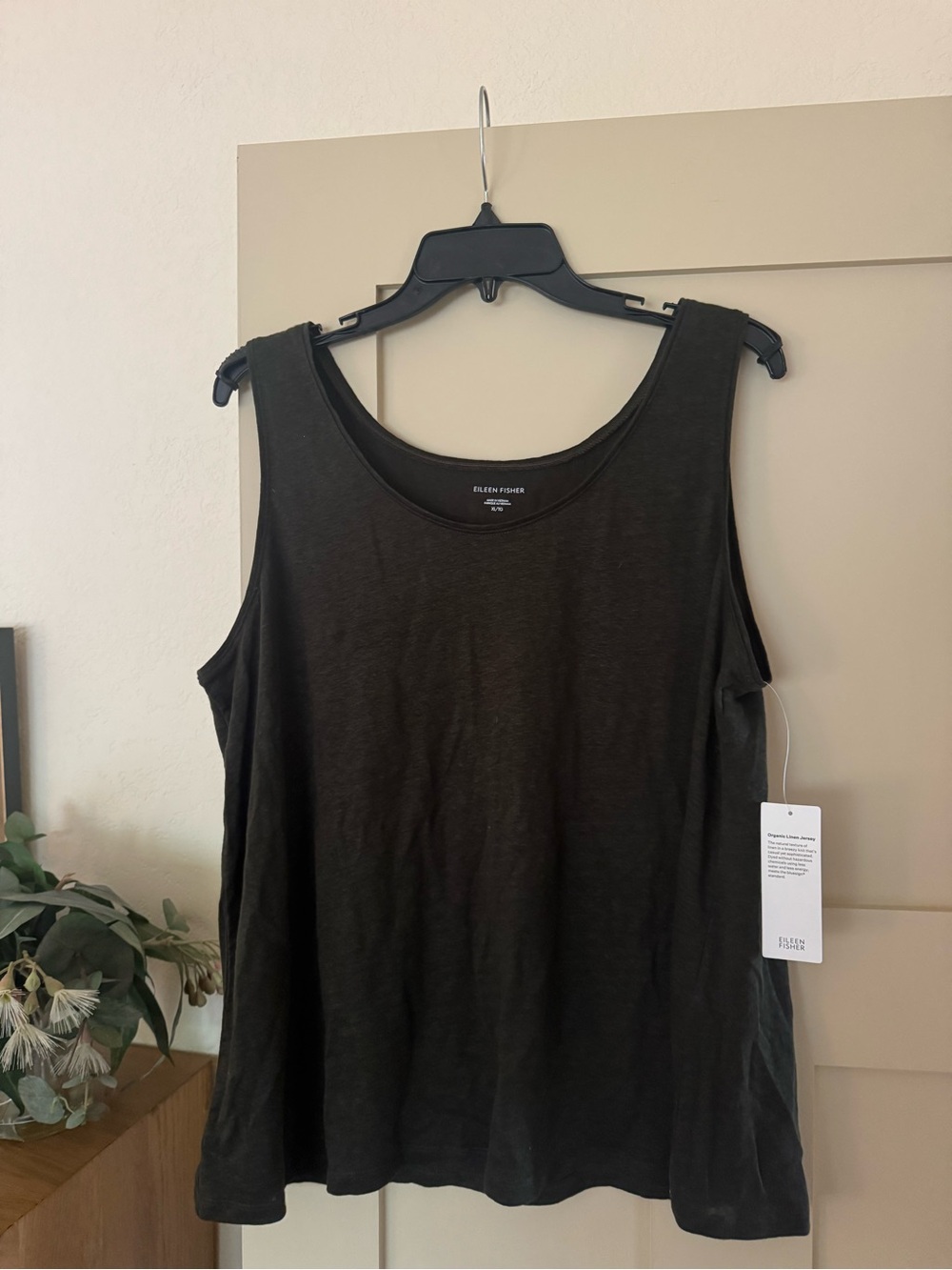 Eileen fisher NWT NEW Olive green XL Scoop Neck tank short